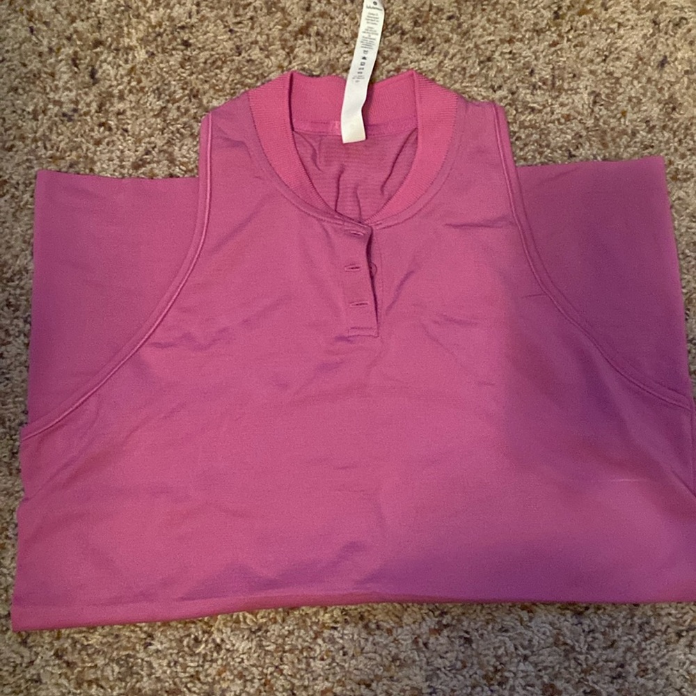 NWOT size 10 swiftly, never worn.